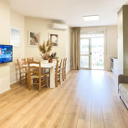 13 Eur For Monthly - By The Sea - Hbs Appartamento Golem (Tirana)