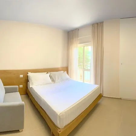 13 Eur For Monthly - By The Sea - Hbs Appartamento